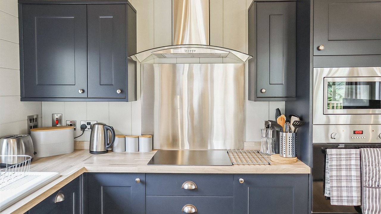 Photo of Others in Lauder