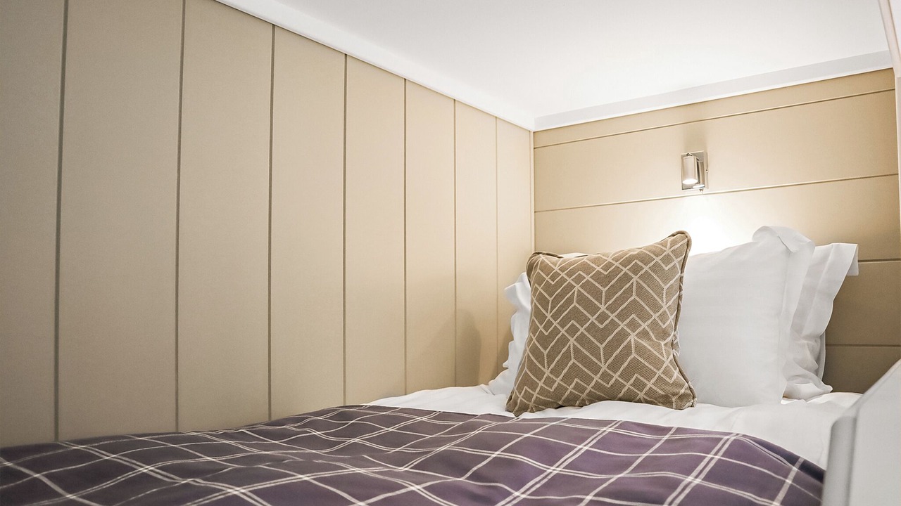 Photo of Others in Lauder