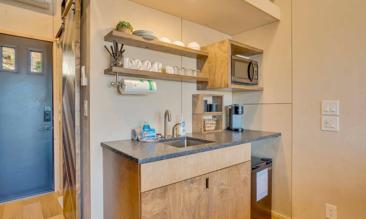 Photo of Kitchen in Lupton City