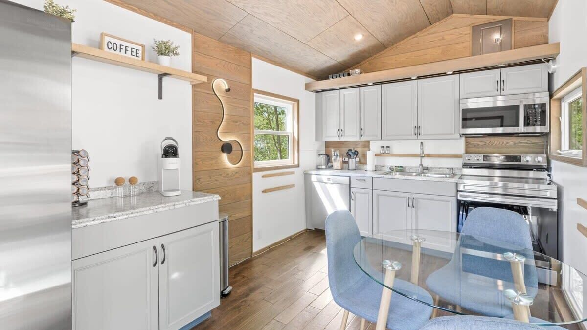 Photo of Kitchen in Lupton City