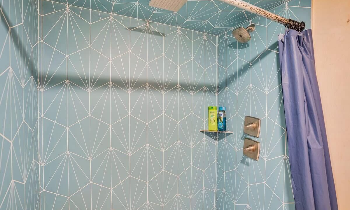 Photo of Bathroom in Lupton City