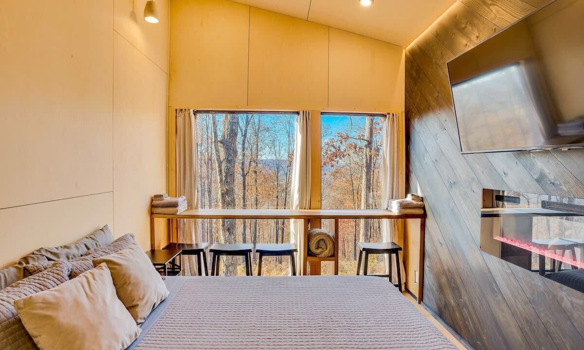 Photo of Bedroom in Lupton City