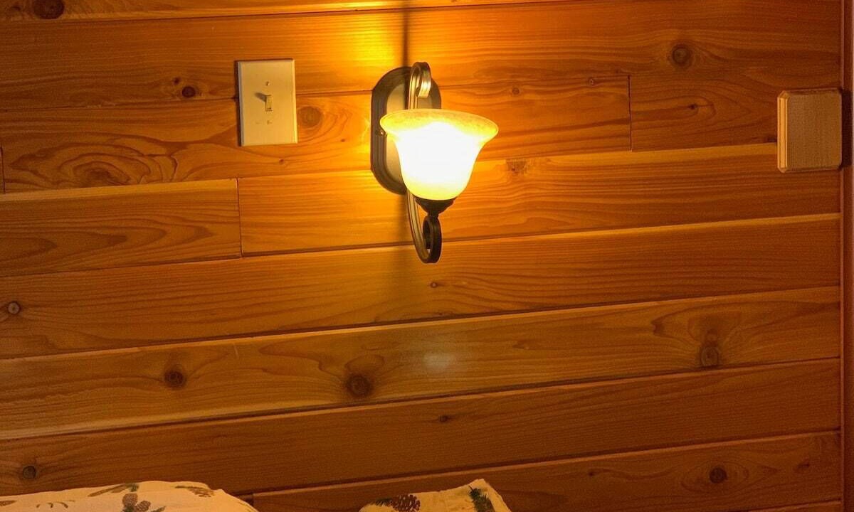 Photo of Bedroom in Mapleton