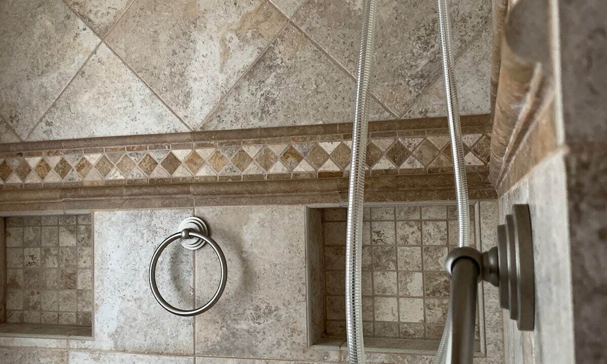 Photo of Bathroom in Mapleton