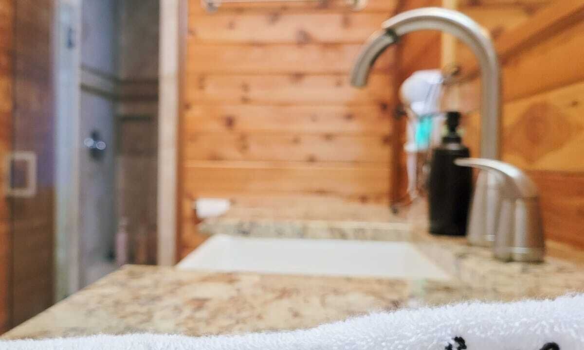 Photo of Bathroom in Mapleton