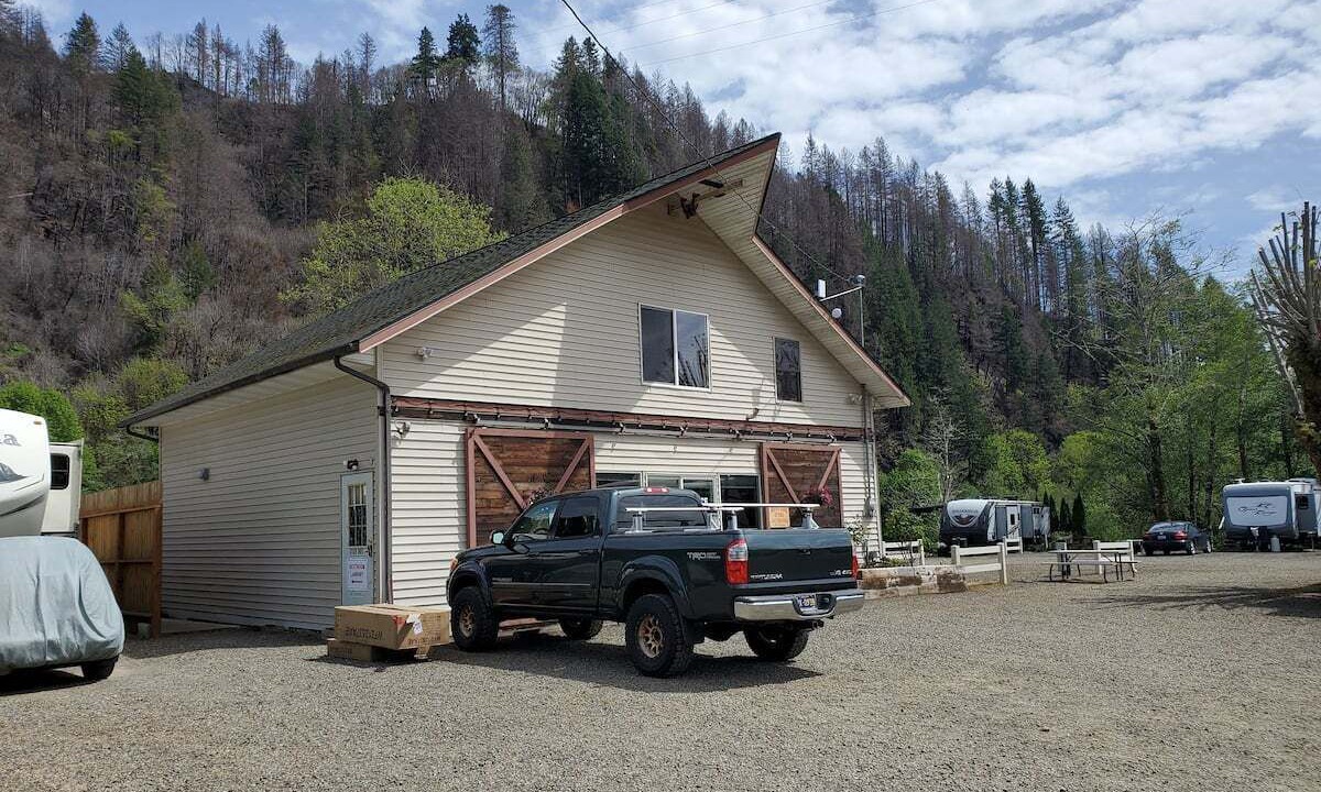 Photo of Outdoor in Mapleton