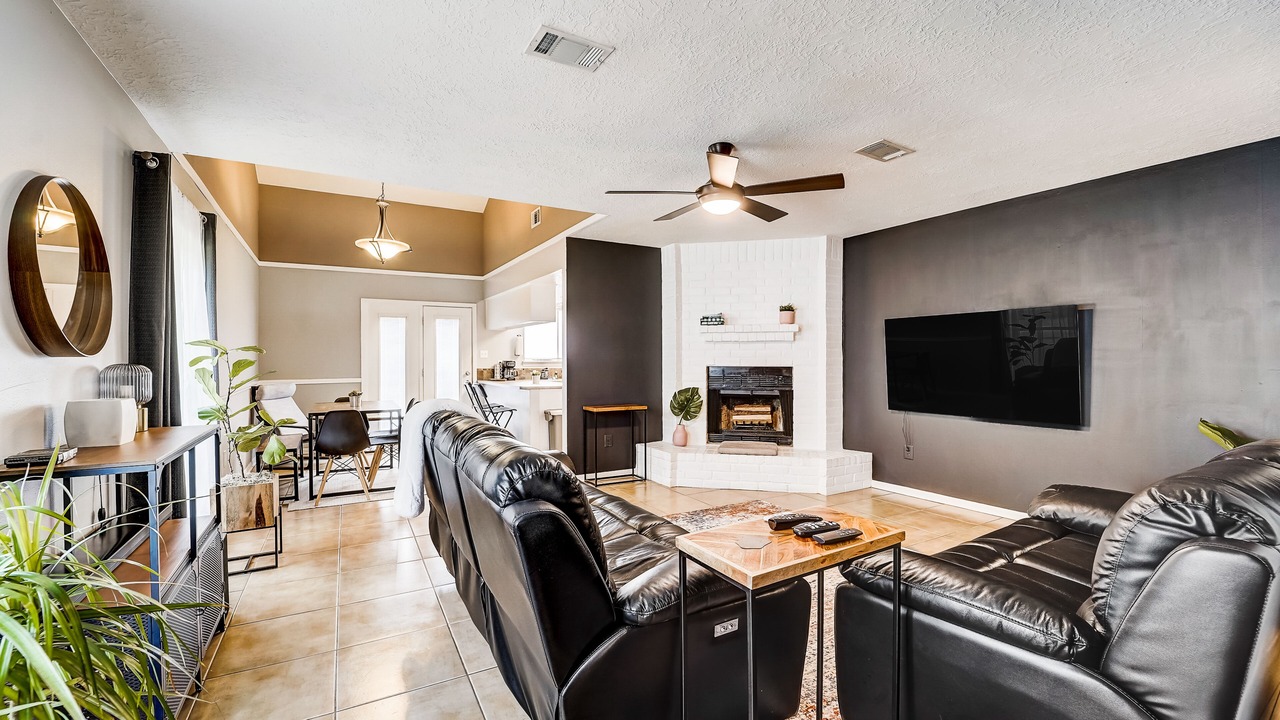 Photo of Livingroom in Humble