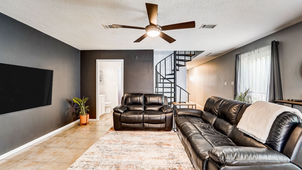 Photo of Livingroom in Humble