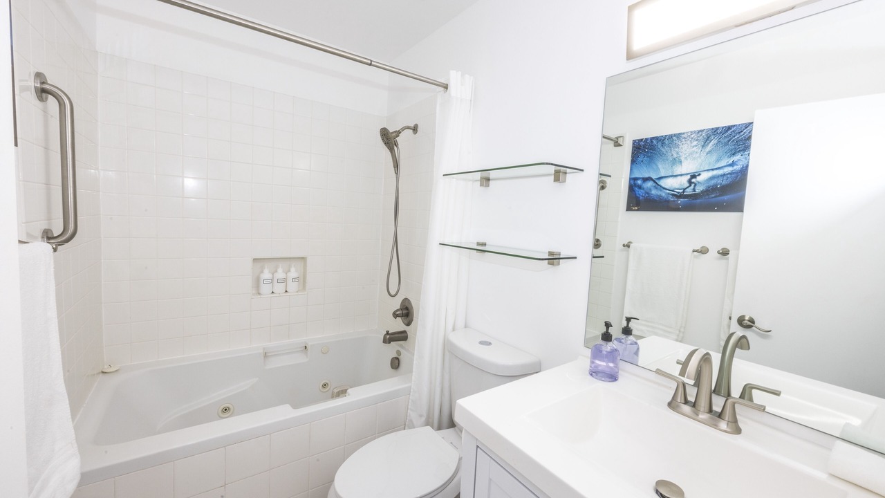 Photo of Bathroom in Kahuku