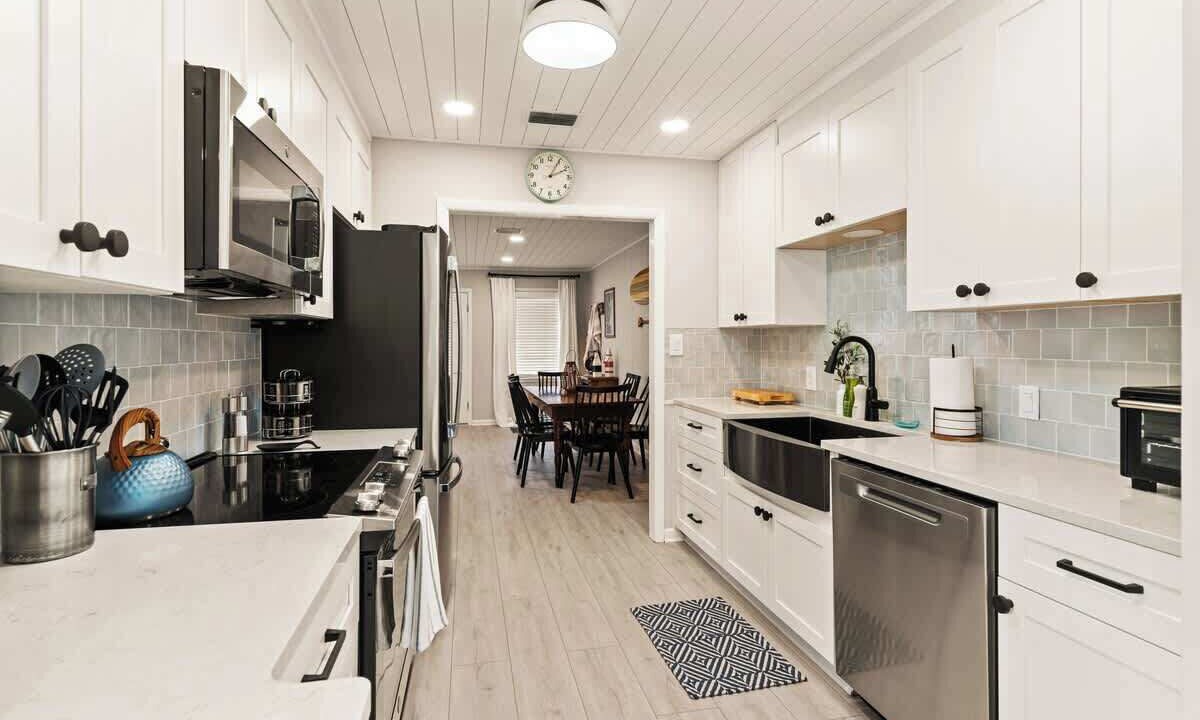 Photo of Kitchen in Jekyll Island