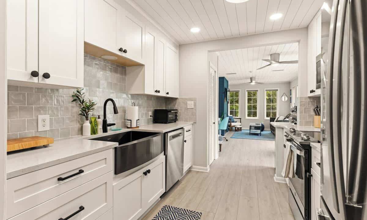 Photo of Kitchen in Jekyll Island