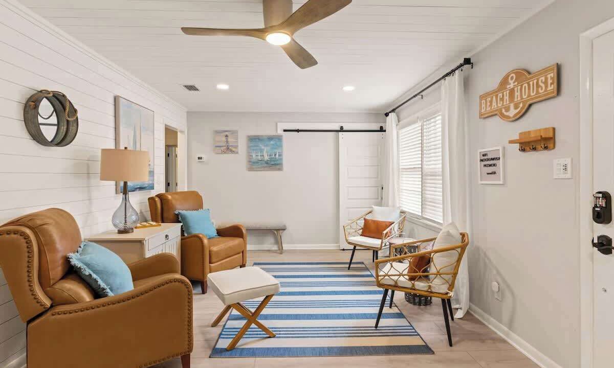 Photo of Livingroom in Jekyll Island