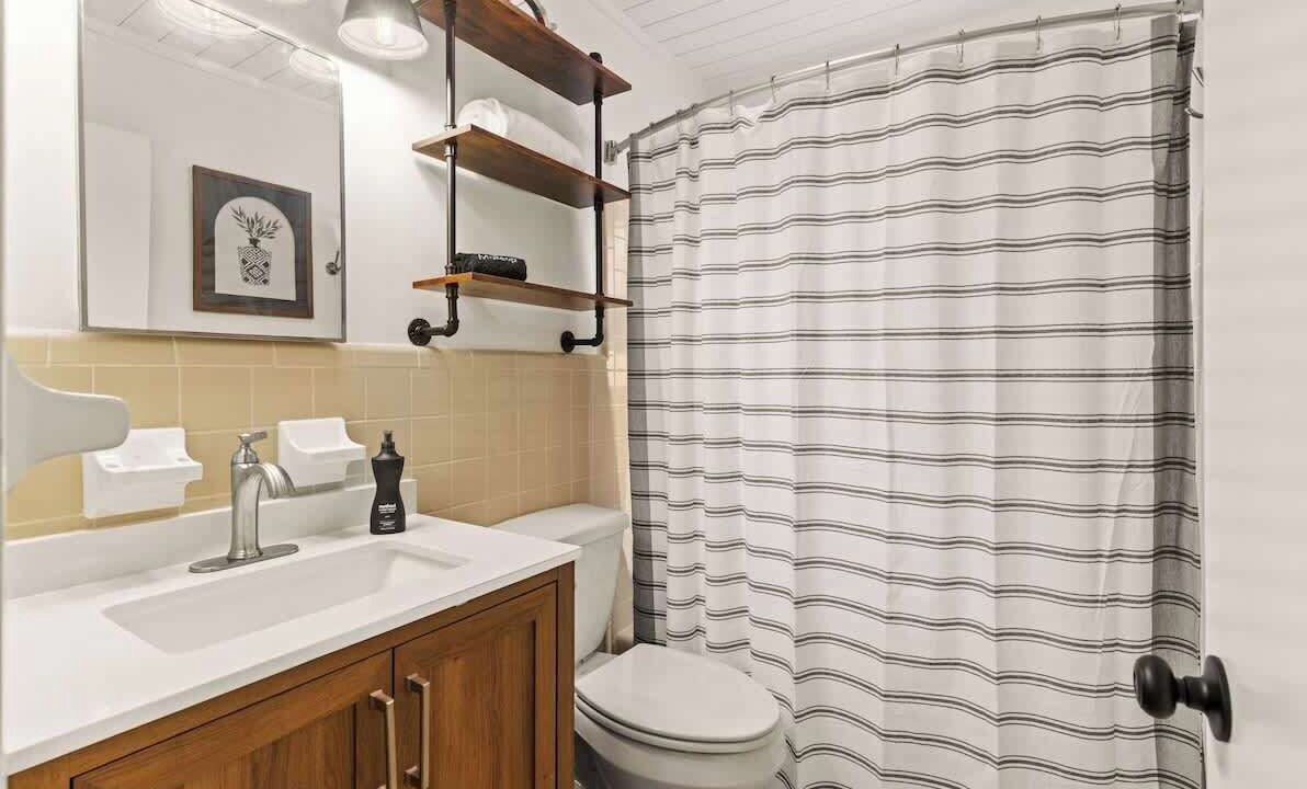 Photo of Bathroom in Jekyll Island