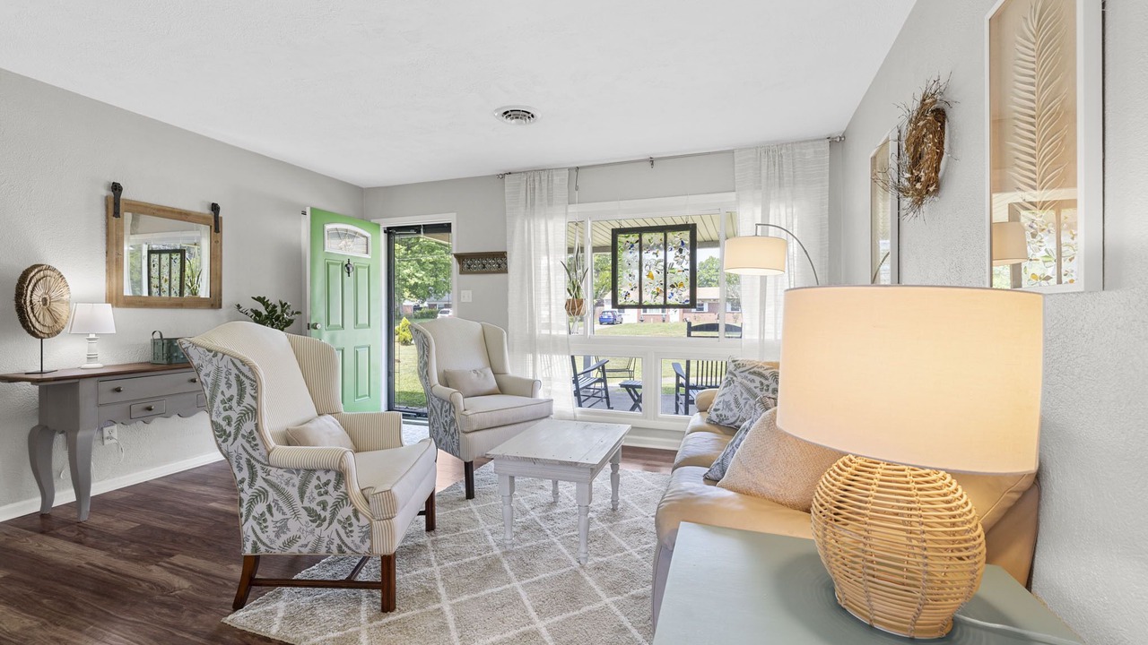Photo of Livingroom in Northwest