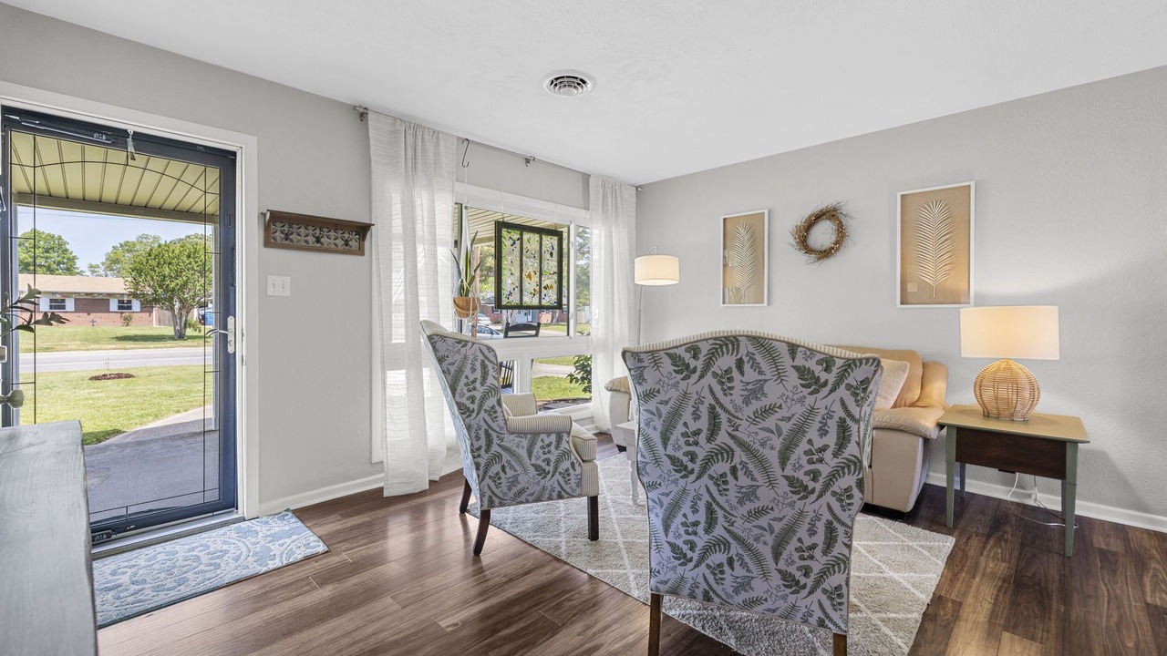 Photo of Livingroom in Northwest
