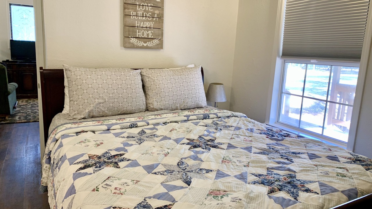 Photo of Bedroom in La Grange