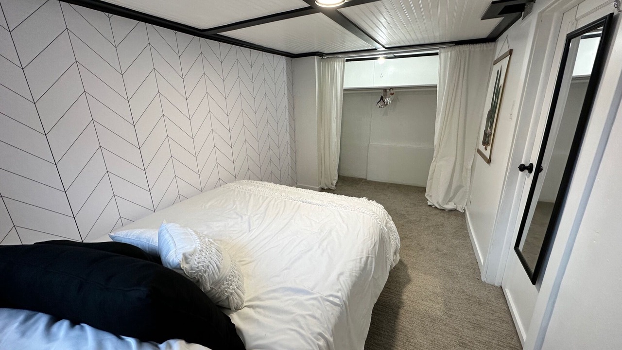 Photo of Bedroom in Bountiful