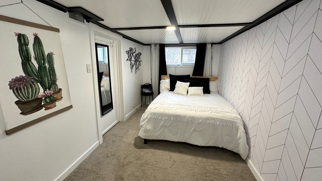 Photo of Bedroom in Bountiful