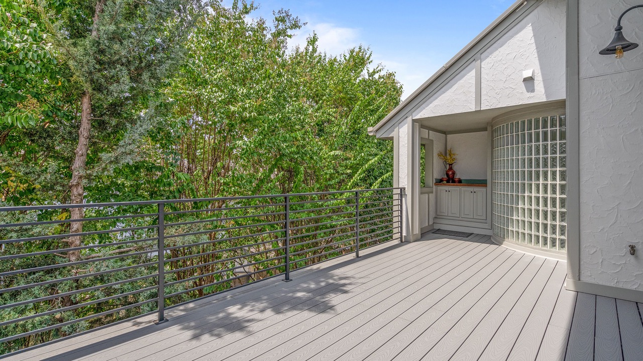 Photo of Patio Balcony in Old East Dallas