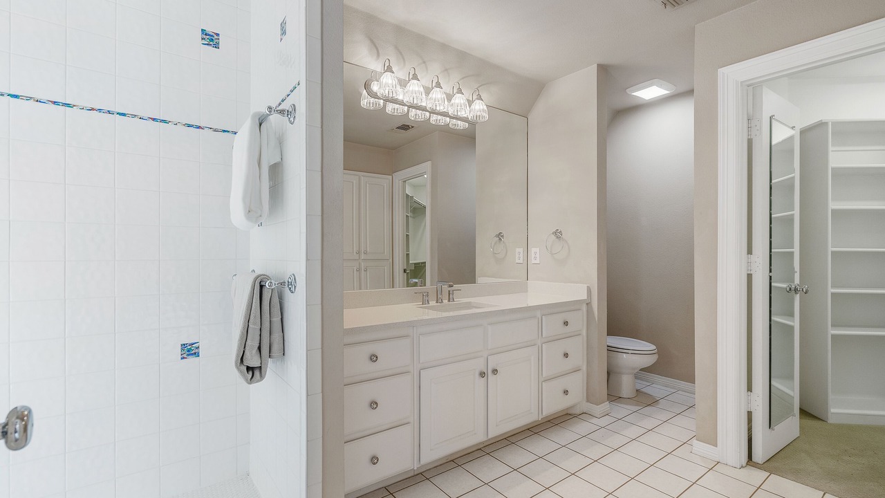 Photo of Bathroom in Old East Dallas