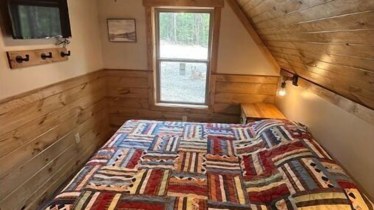 Photo of Bedroom in Rogers