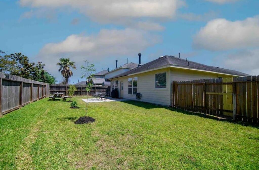 Photo of Outdoor in Clodine