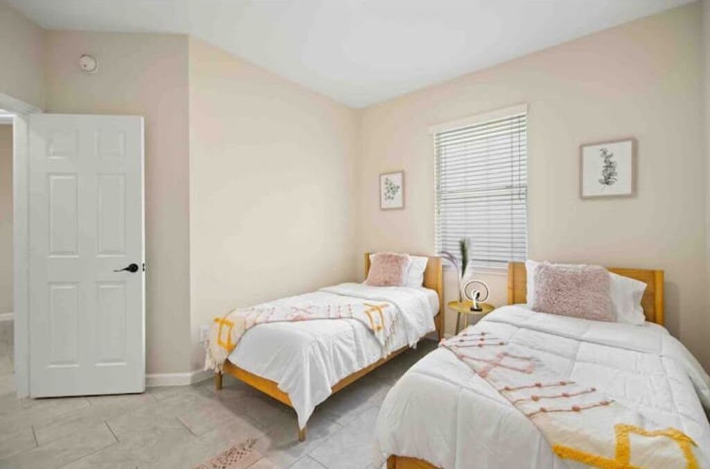 Photo of Bedroom in Clodine