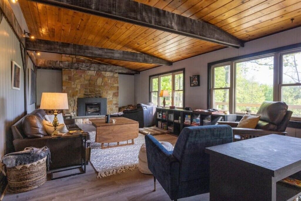 Photo of Livingroom in Black Creek