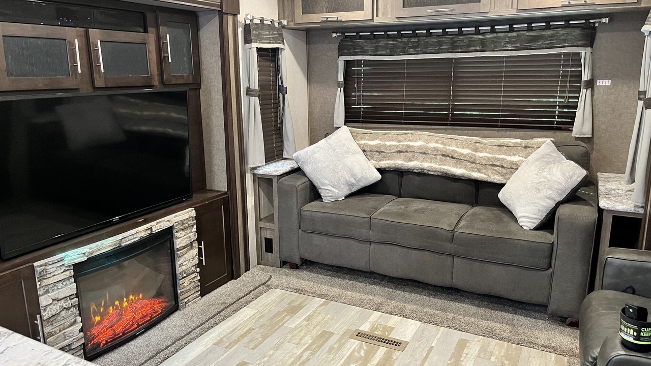 Photo of Livingroom in Waresboro