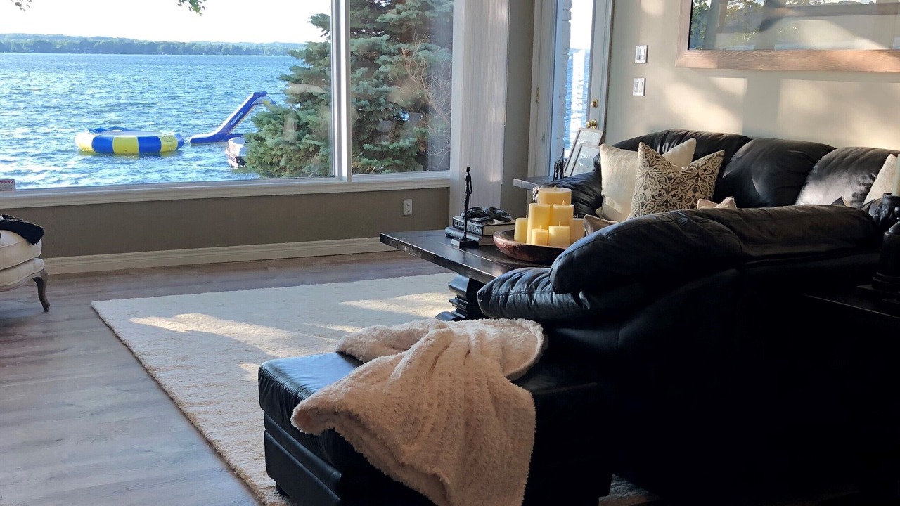 Photo of Livingroom in Orillia