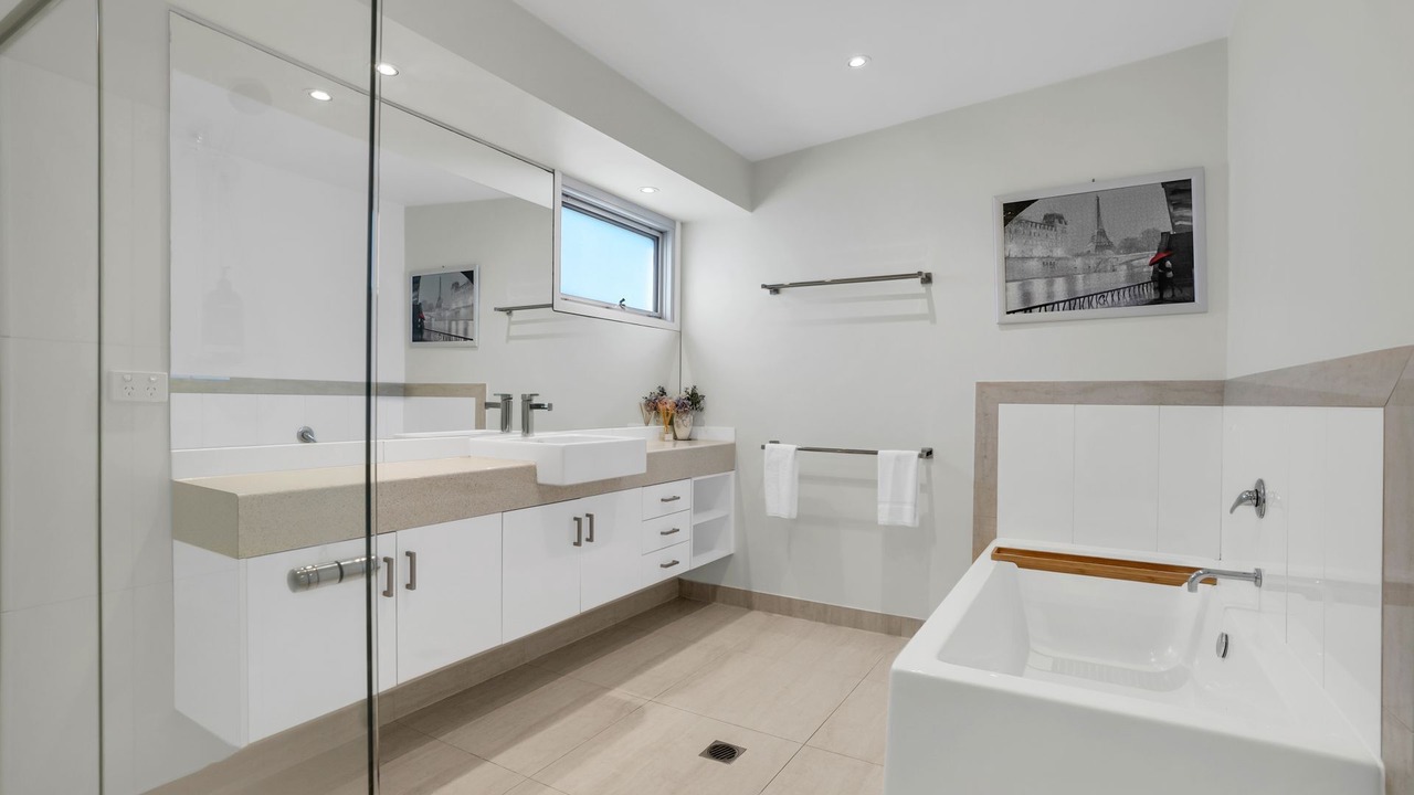 Photo of Bathroom in Warrnambool