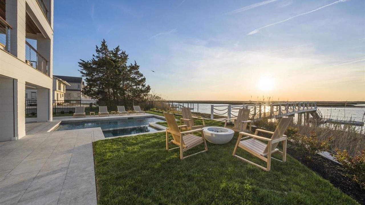 Photo of Outdoor in Avalon