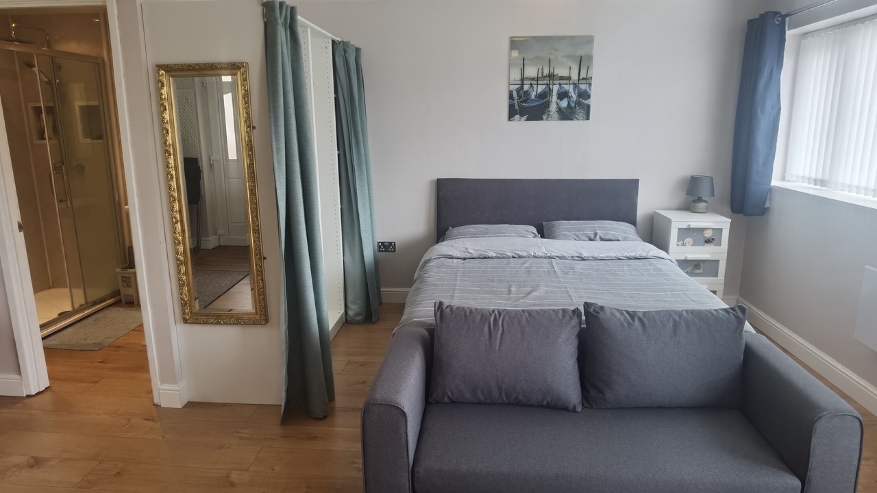 Photo of Bedroom in Oakengates