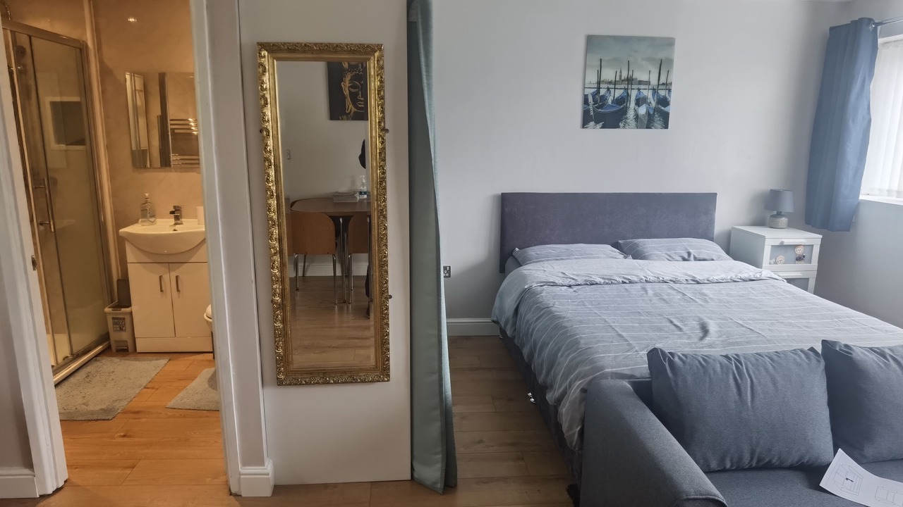 Photo of Bedroom in Oakengates