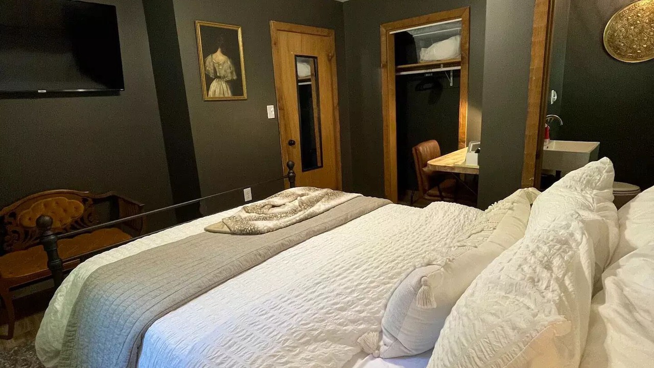 Photo of Bedroom in Hartford