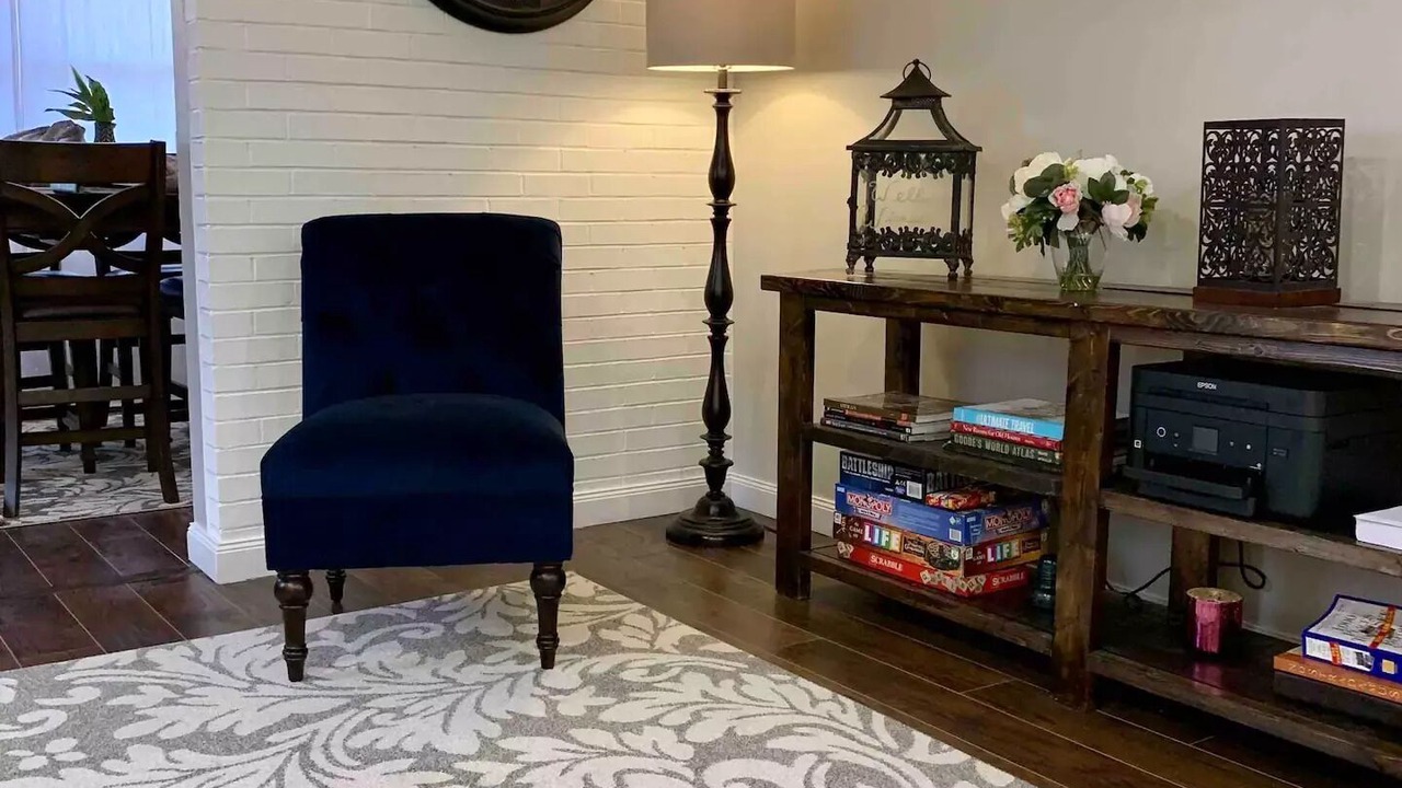 Photo of Livingroom in Lexington