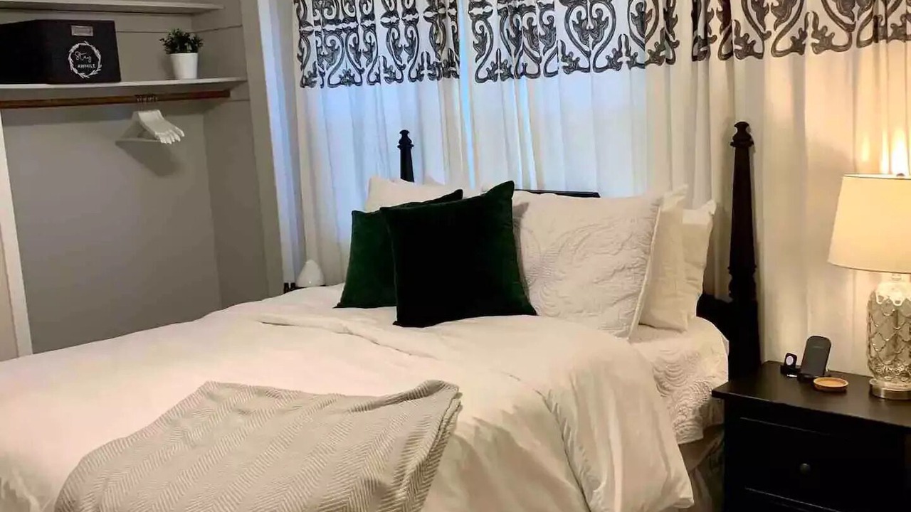 Photo of Bedroom in Lexington