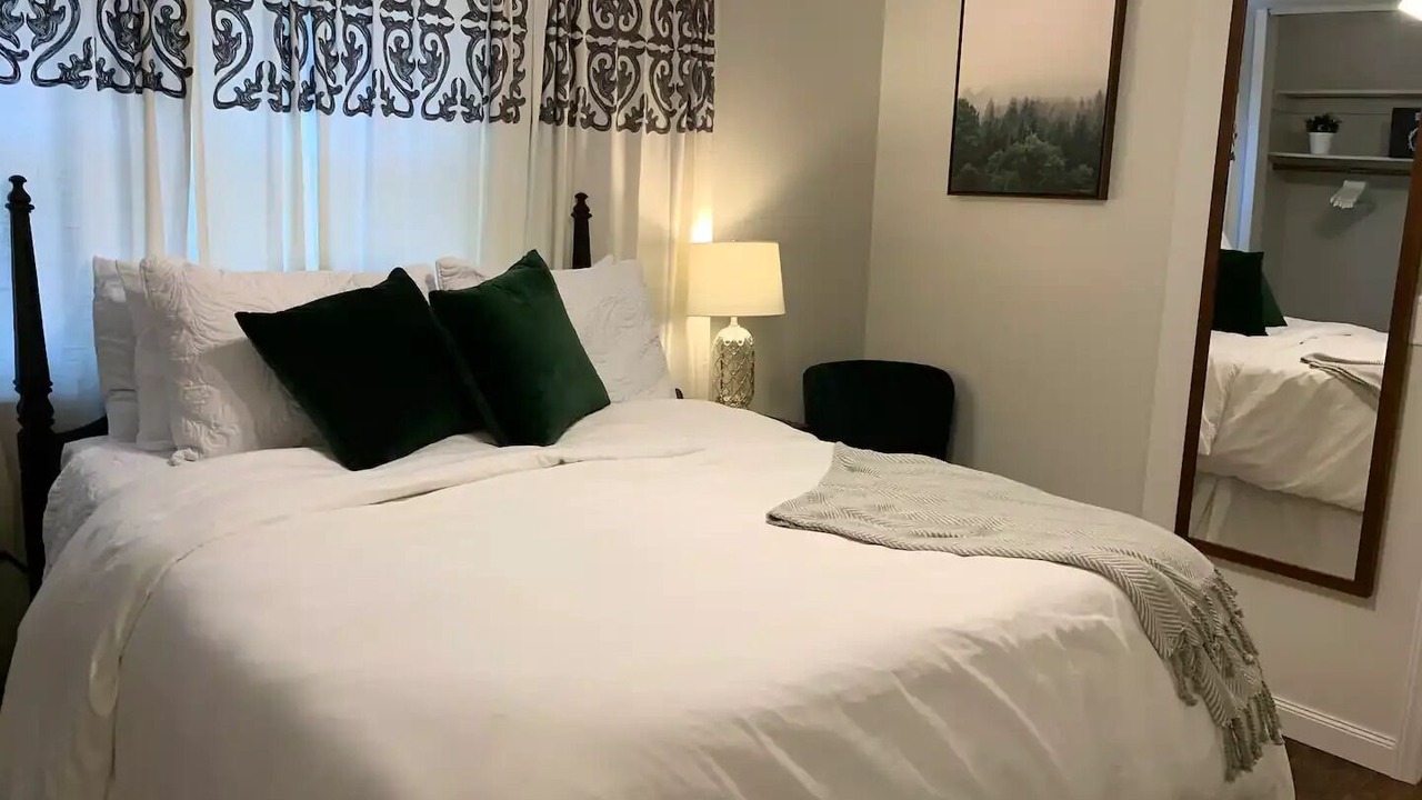 Photo of Bedroom in Lexington