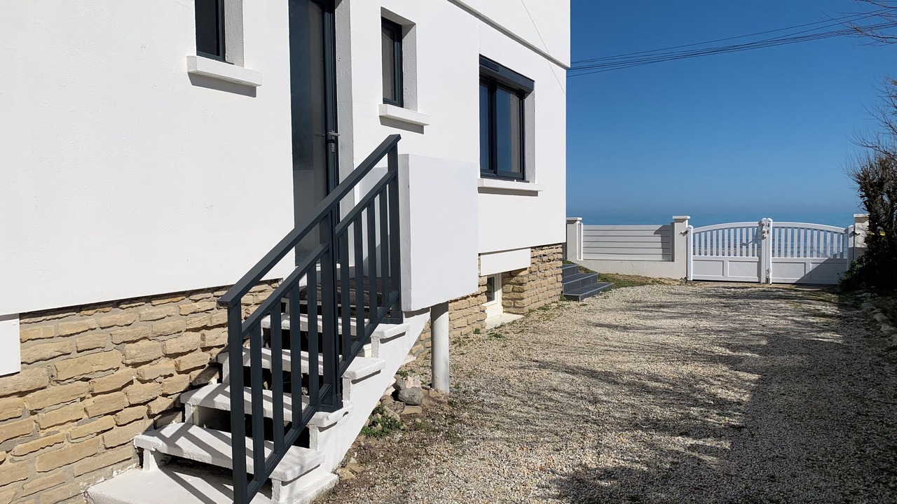 Photo of Outdoor in Bernieres-sur-Mer
