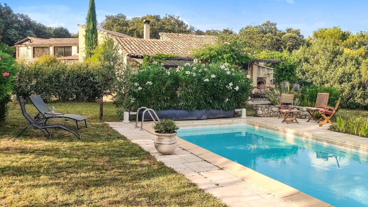 Photo of Outdoor in Roussas