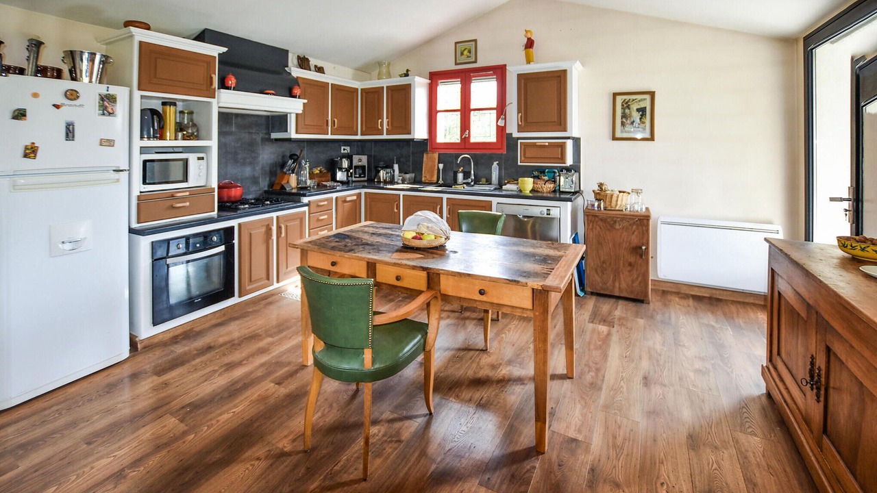 Photo of Others in Roussas