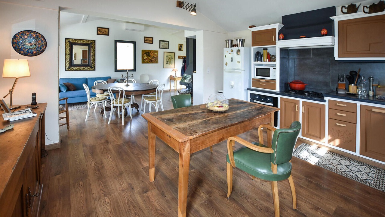 Photo of Others in Roussas