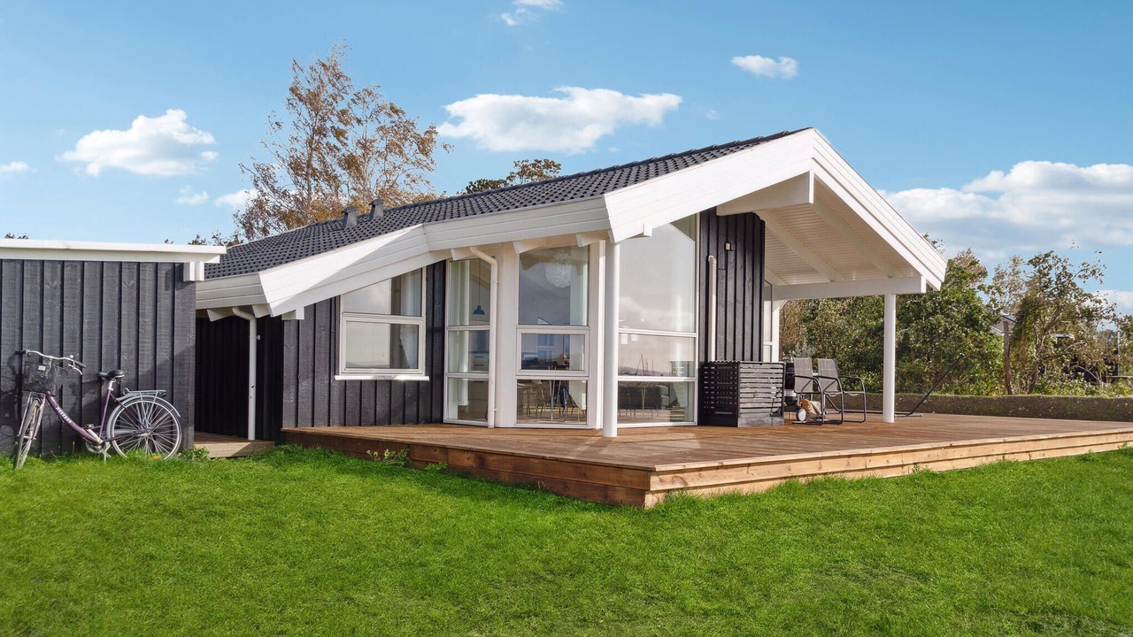 Photo of Others in Bronde