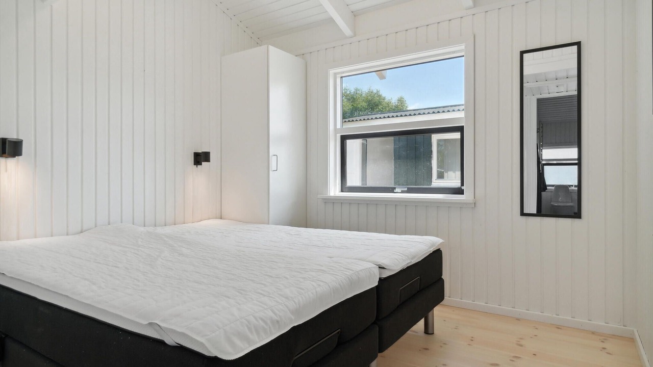 Photo of Others in Bronde