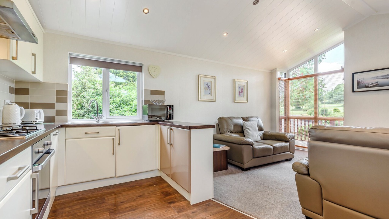 Photo of Others in Molleston