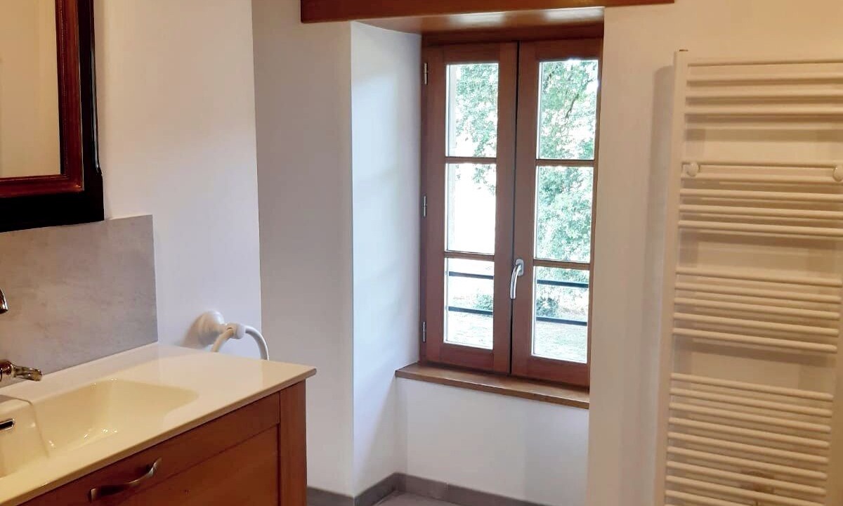 Photo of Bathroom in Lanuejouls