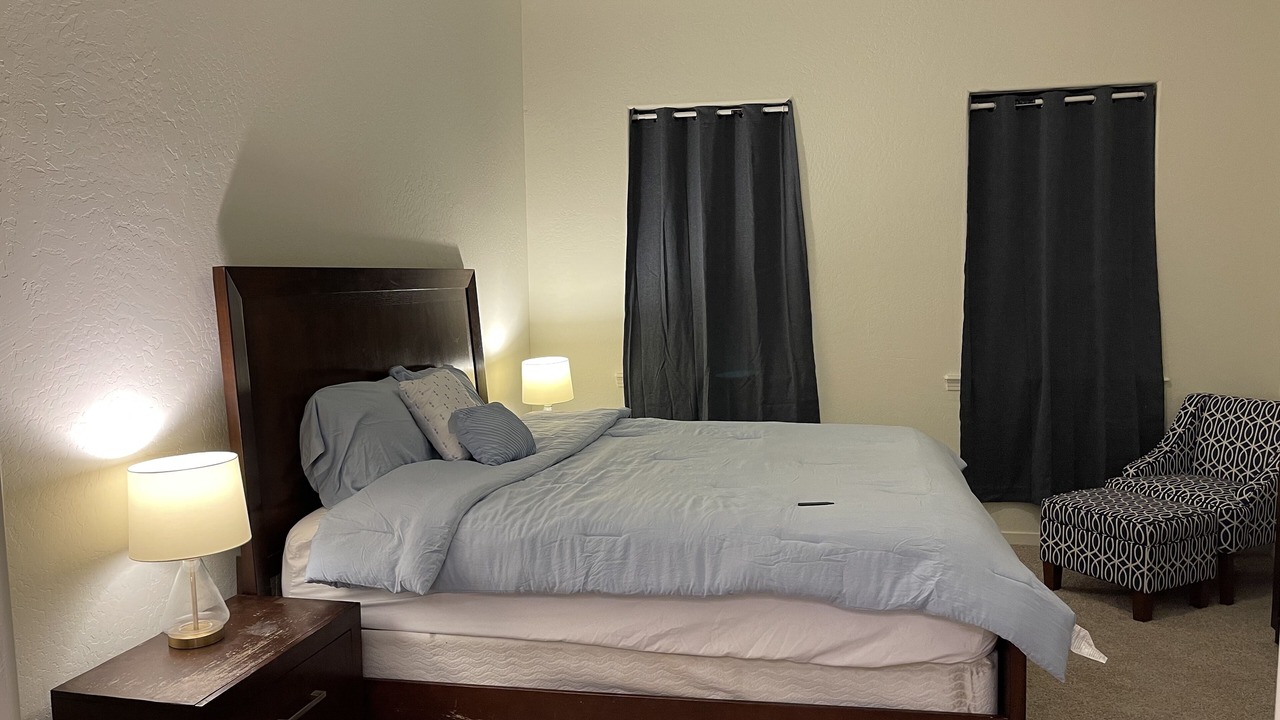 Photo of Bedroom in Palm Valley