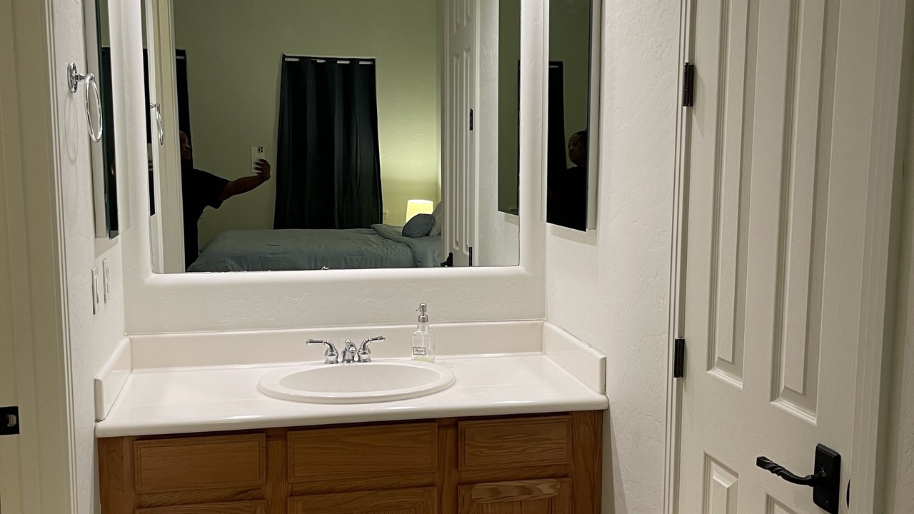 Photo of Bathroom in Palm Valley