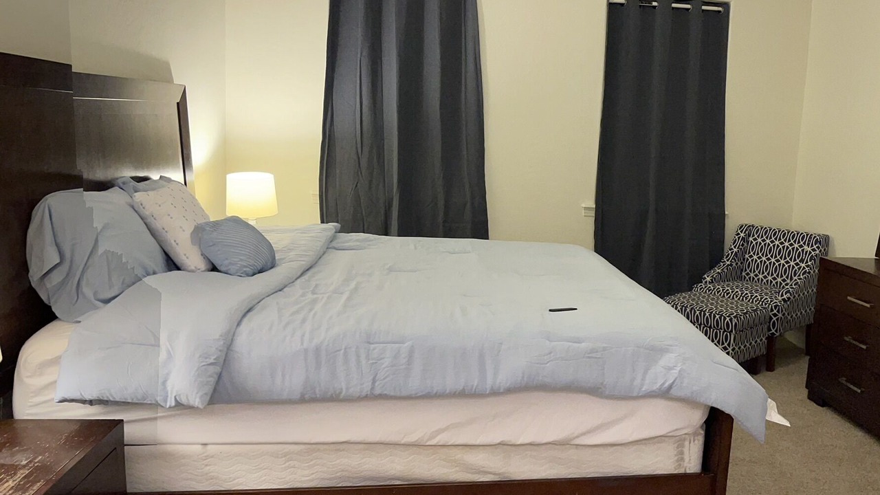 Photo of Bedroom in Palm Valley