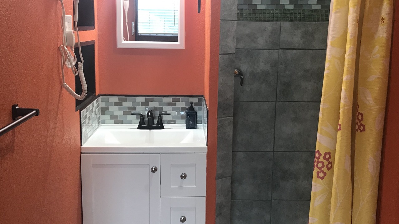 Photo of Bathroom in King William